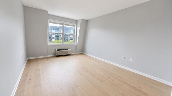 Building Photo - 4 Constellation Pl