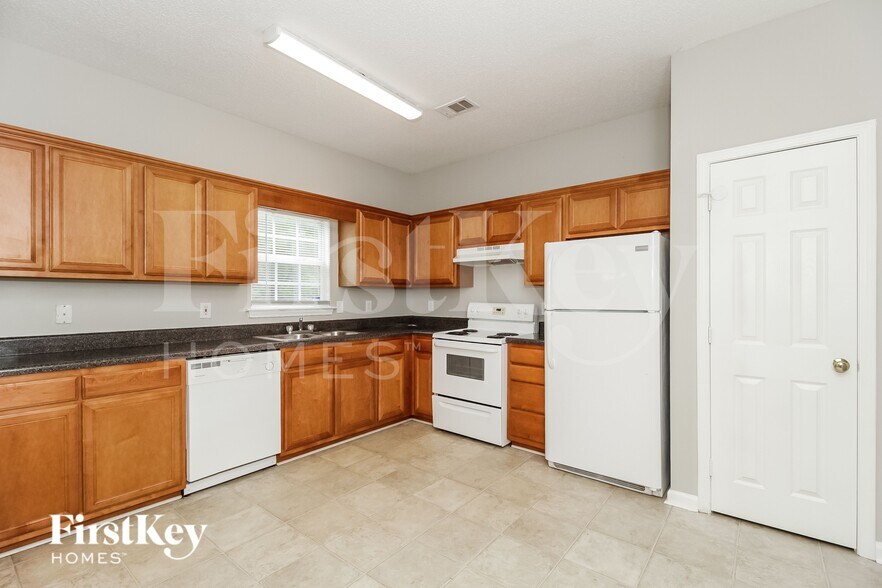 Building Photo - 2394 Brianna Dr