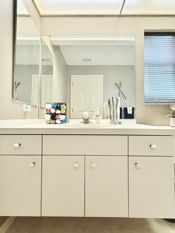 Building Photo - 8724 Ashbury Dr