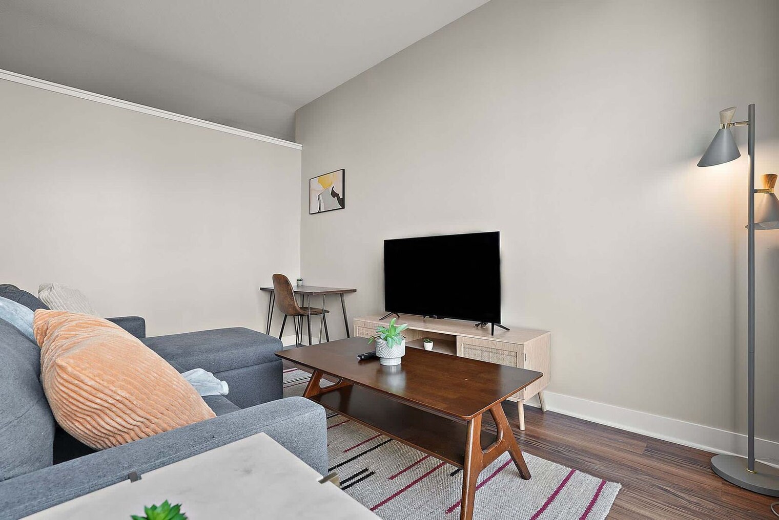 Building Photo - 1410 Nicollet Ave