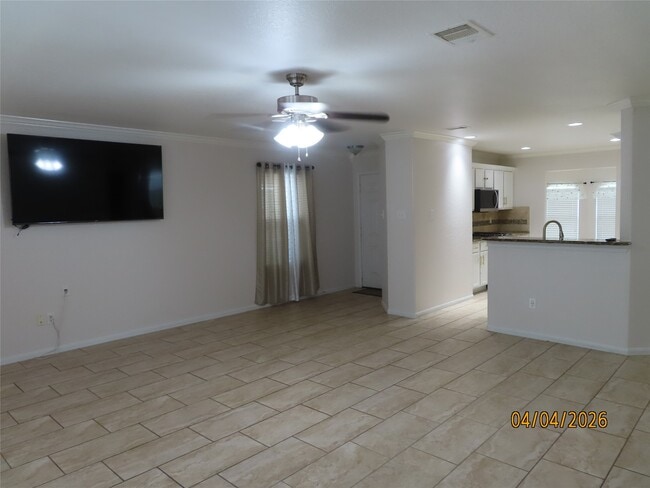 Building Photo - 15631 S Fall Fern Cir