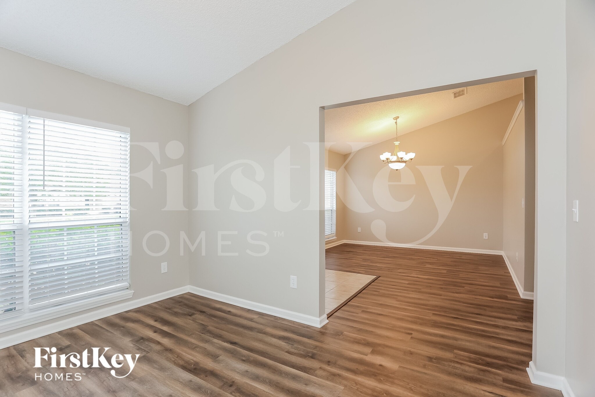 Building Photo - 12759 Bentwater Dr