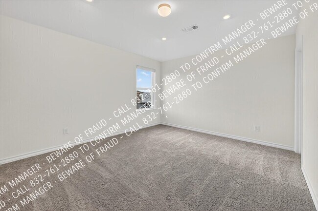 Building Photo - 707 Windhaven Dr