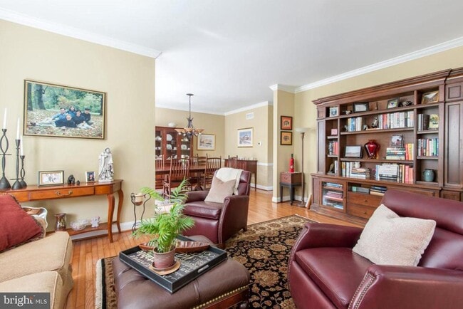 Building Photo - 4900 Hunt Field Dr