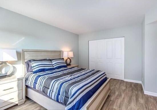 Building Photo - 720 Bayshore Dr