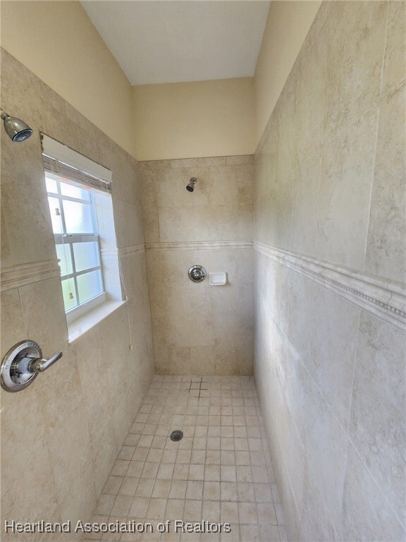 Building Photo - 1501 Sunrise Dr
