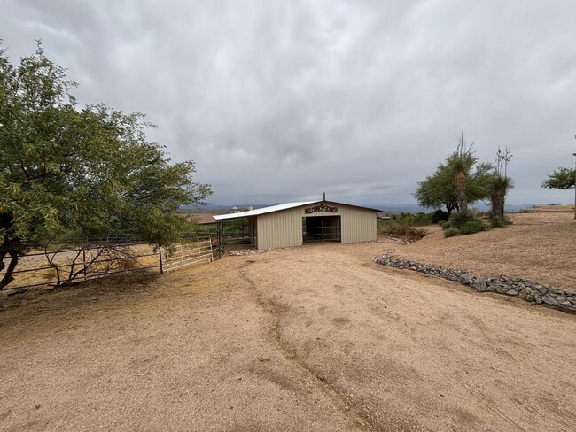 Building Photo - 43003 N Old Mine Rd