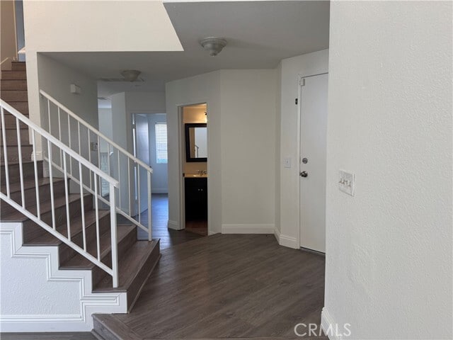 Building Photo - 2485 Sherwood Ln