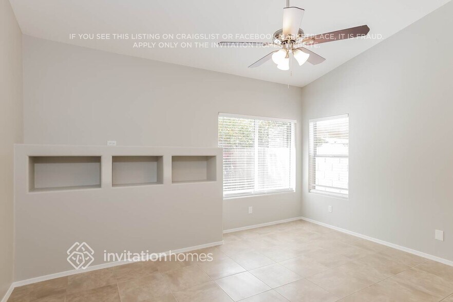 Building Photo - 1925 E Fellars Dr