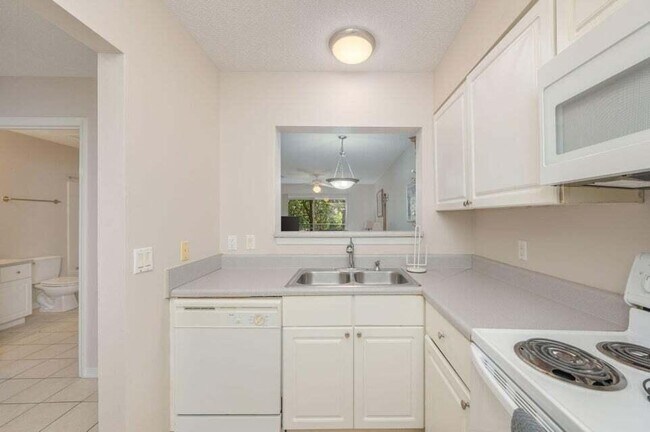 Building Photo - 4276 Calinda Ln