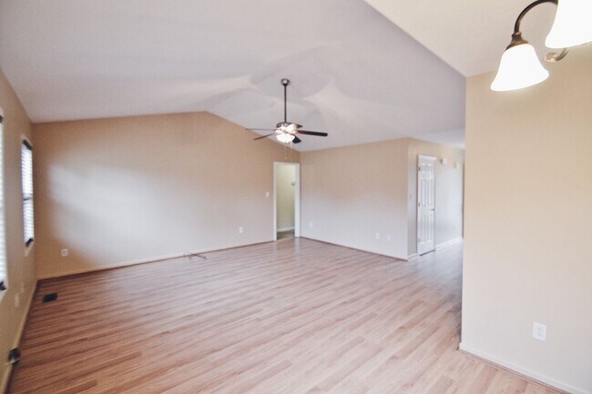 Building Photo - Available July 7th, 2026! Tons of Storage in this 3/2 with 2 garages for rent in Conover NC.