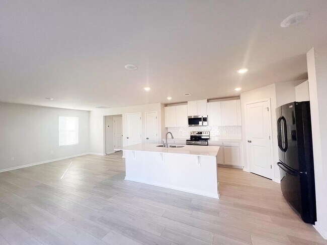 Building Photo - 1203 Melrude Ct