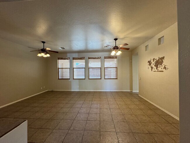 Building Photo - 4BD / 3BA Chandler Home for Rent!