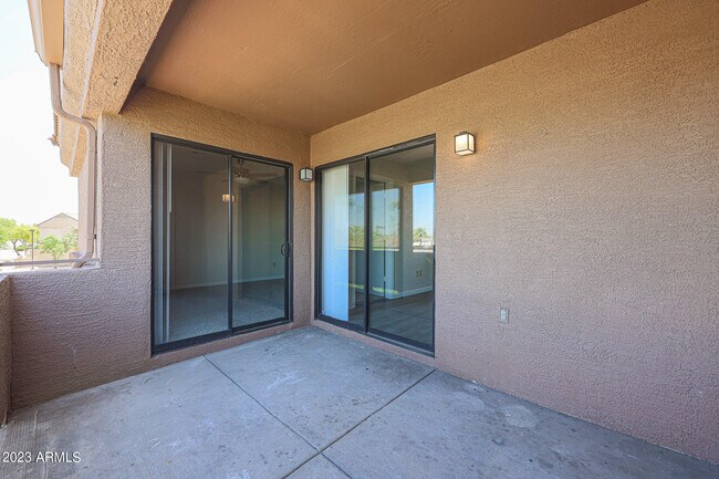 Building Photo - 16033 N 25th St