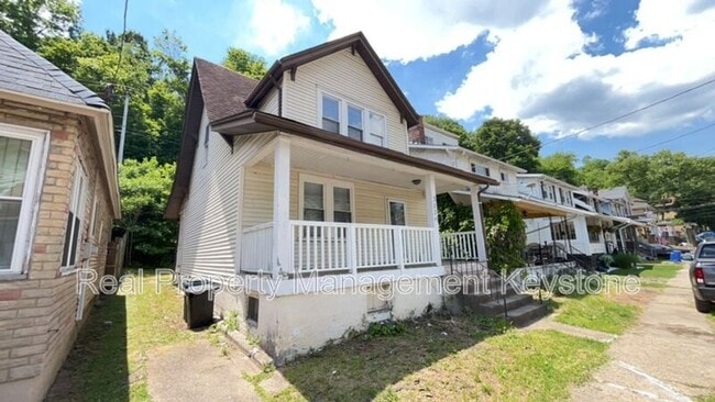 Building Photo - 303 Lexington Ct