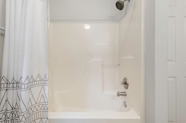 Building Photo - Great Home for Rent in the Lucks Lane Corr...