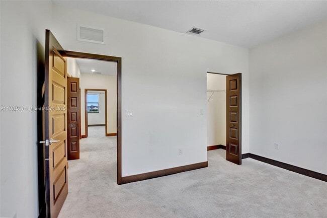 Building Photo - 16011 NW 91st Ct