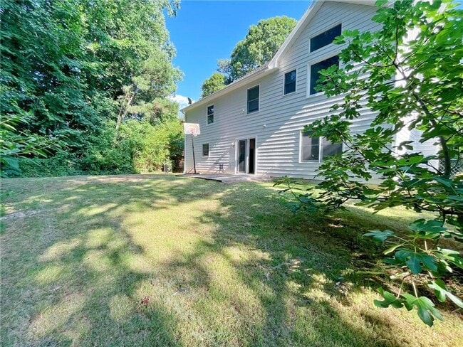 Building Photo - 3060 Oak Meadow Dr