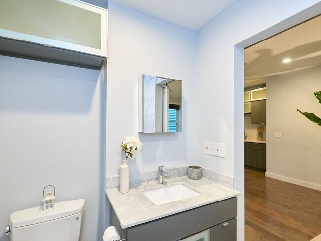 Building Photo - 186-188-188 Paris St