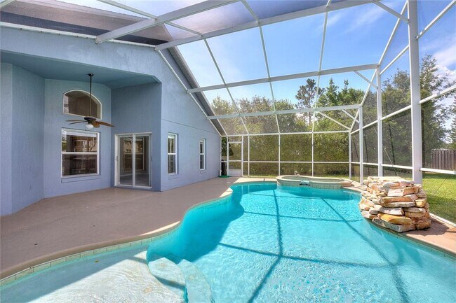 Building Photo - 2301 Paulette Dr