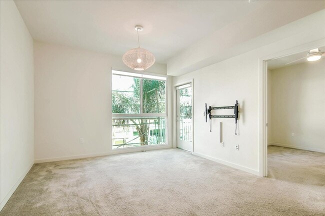 Building Photo - 12655 Bluff Creek Dr