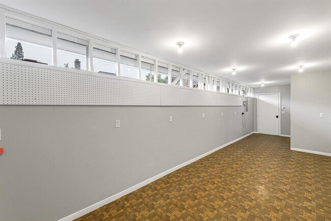 Building Photo - 22319 Fairbay Dr