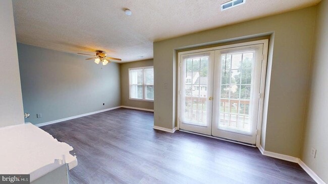 Building Photo - 6008 Chestnut Hollow Ct