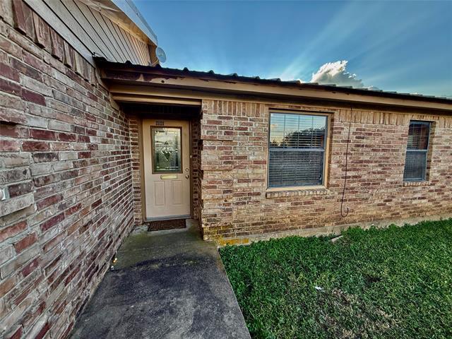 Building Photo - 3322 Hidalgo Rd
