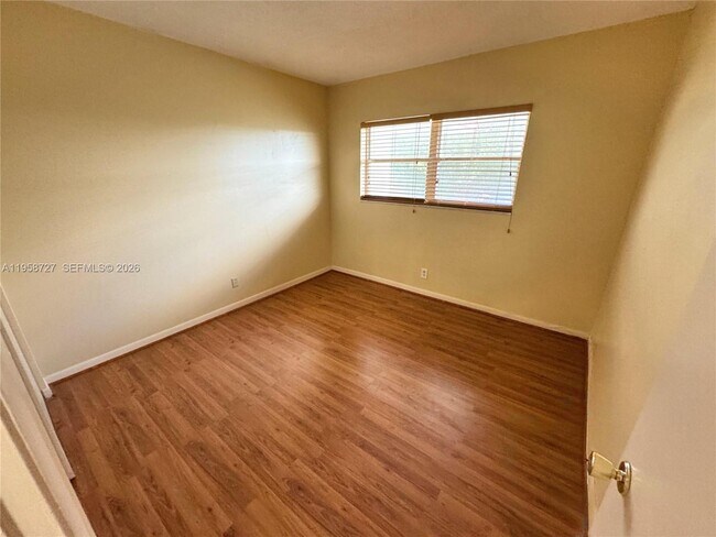 Building Photo - 2060 NW 48th Terrace