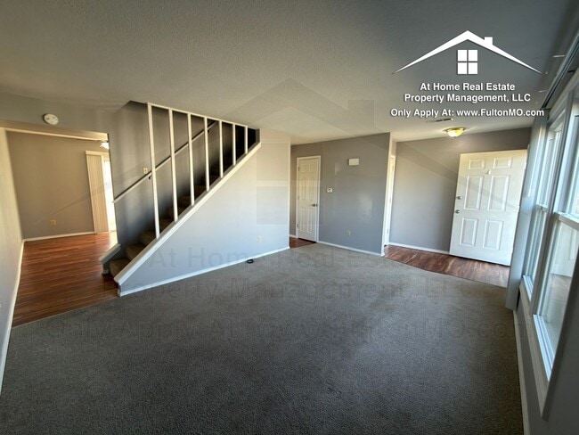 Building Photo - 1904 Springdale Ct