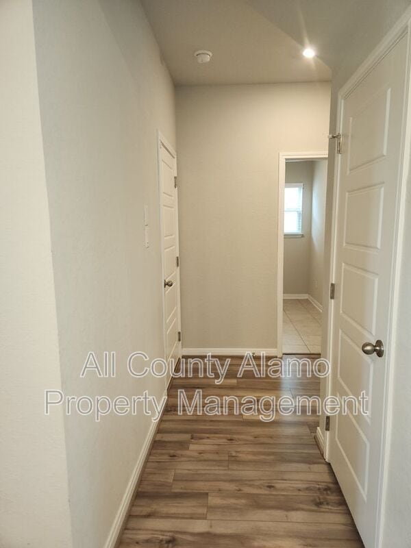 Building Photo - 9511 Bonito Fls Dr