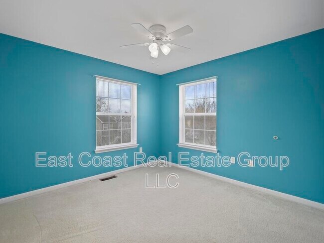 Building Photo - 238 Merrbaugh Dr