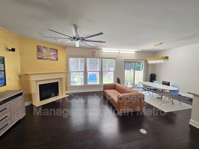 Building Photo - 1160 Sterling Brooke Dr
