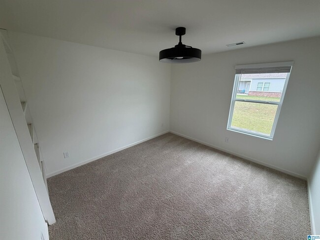 Building Photo - 2032 Lonesome Hen Ln