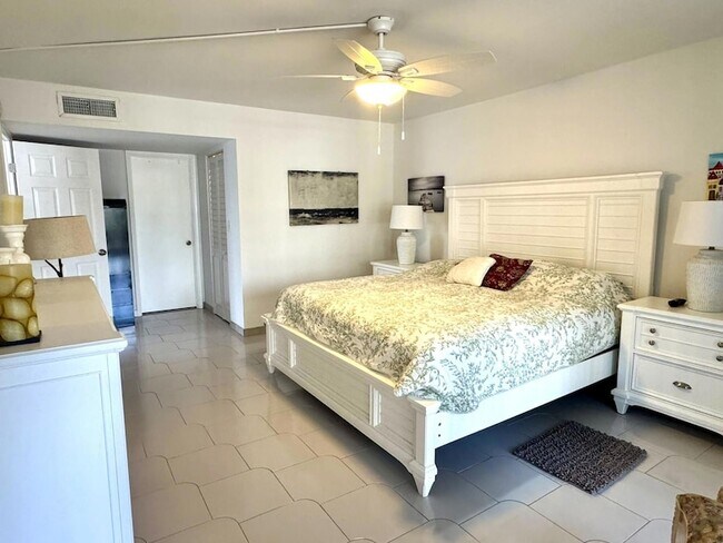 Building Photo - 1629 Riverview Rd