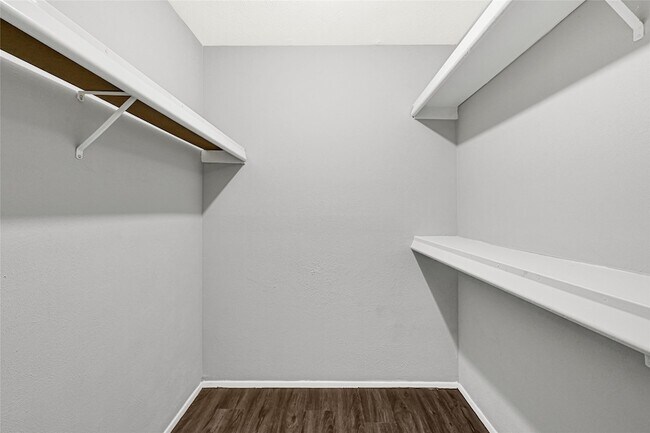 Building Photo - 17303 Nordway Dr