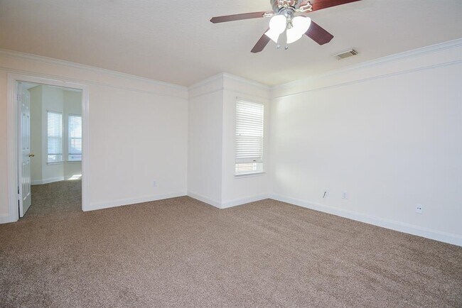 Building Photo - 16407 N Eldridge Pkwy