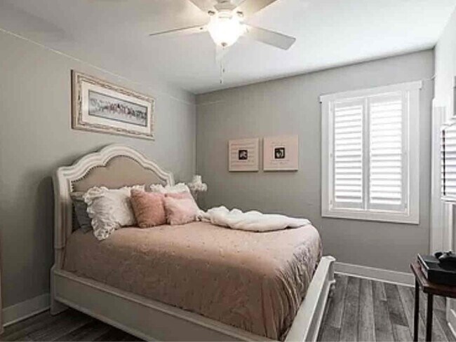 Building Photo - 7 Montaugue St