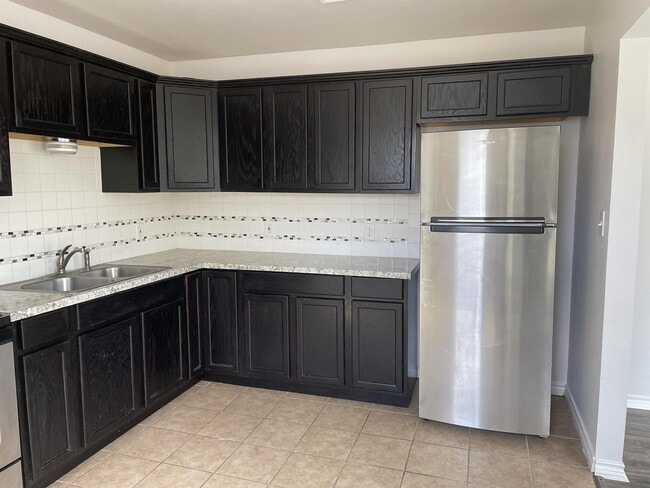 Building Photo - 4606 Nesbitt Dr