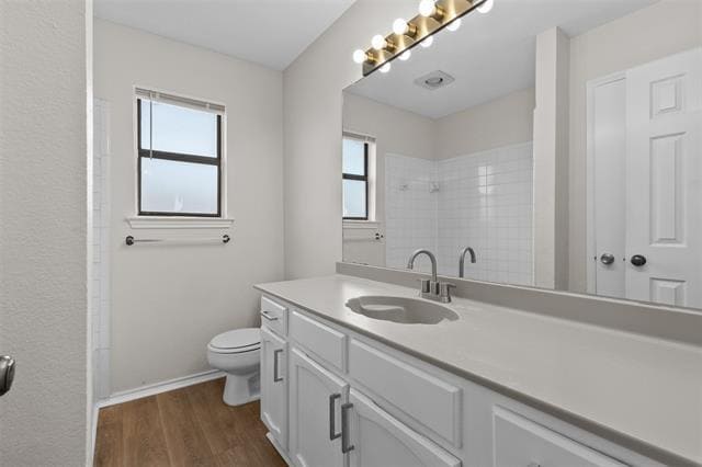 Building Photo - 6812 S Creek Dr