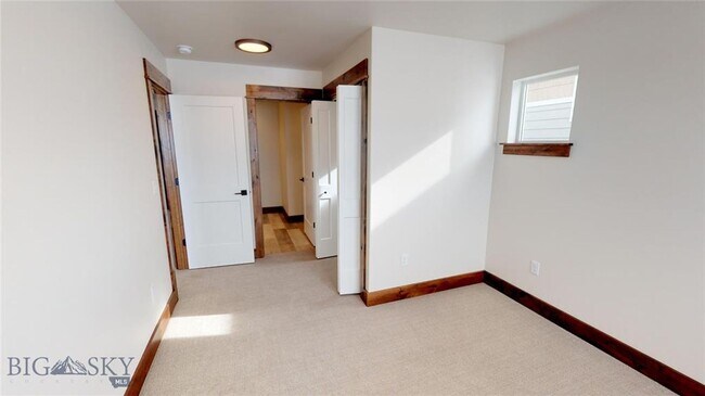 Building Photo - 1180 Baxter Creek Way