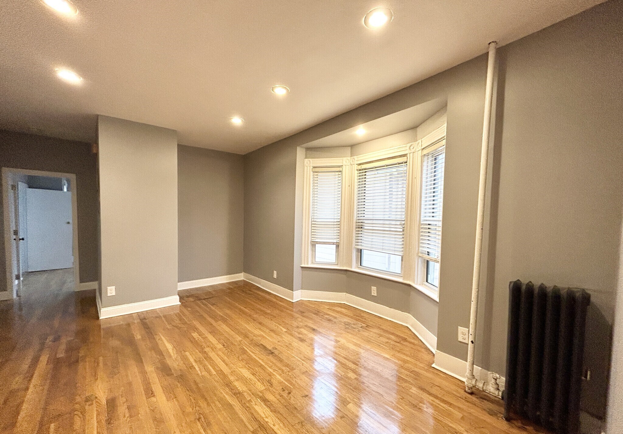Building Photo - 14 Batchelder St