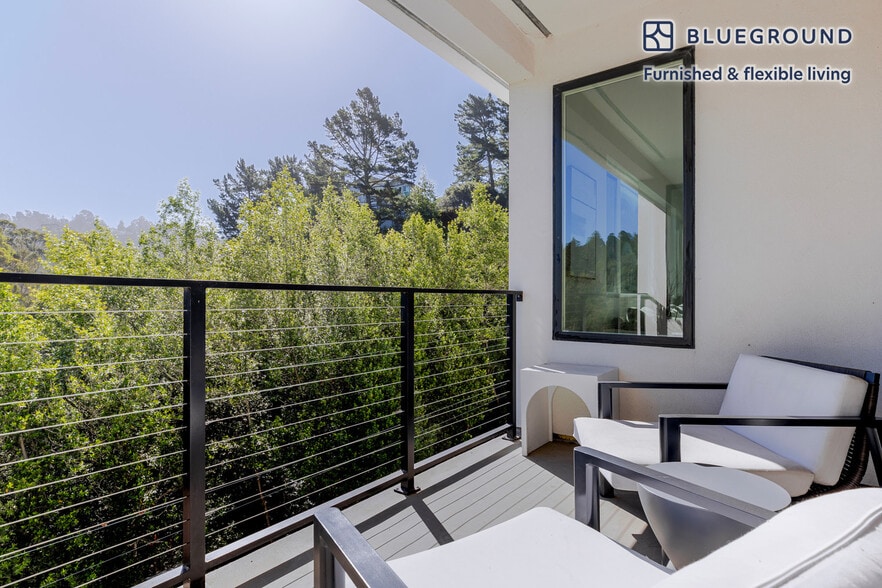 Building Photo - 6380 Westover Dr