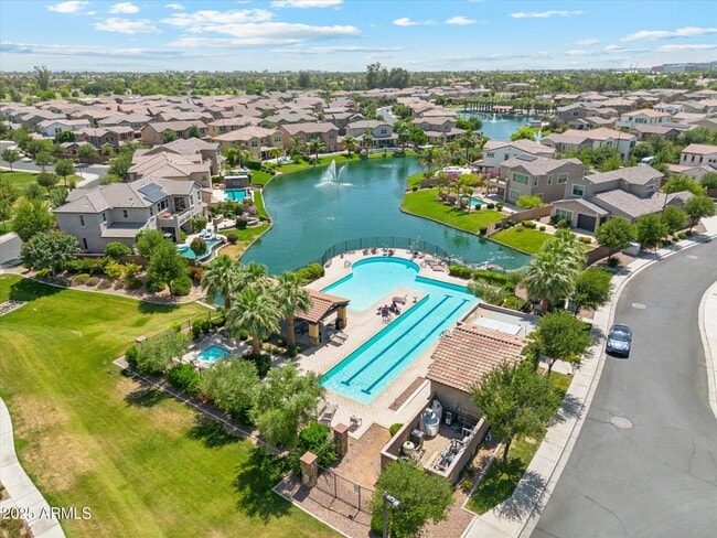 Building Photo - 4077 S Sabrina Dr