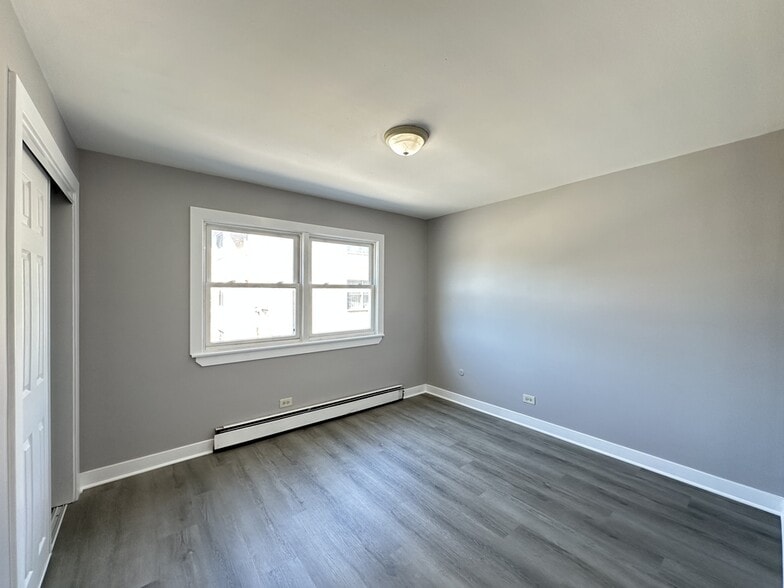 Building Photo - 4337 Prescott Ave