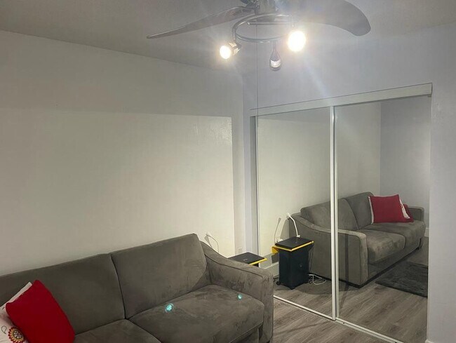 Building Photo - 7776 Trent Dr