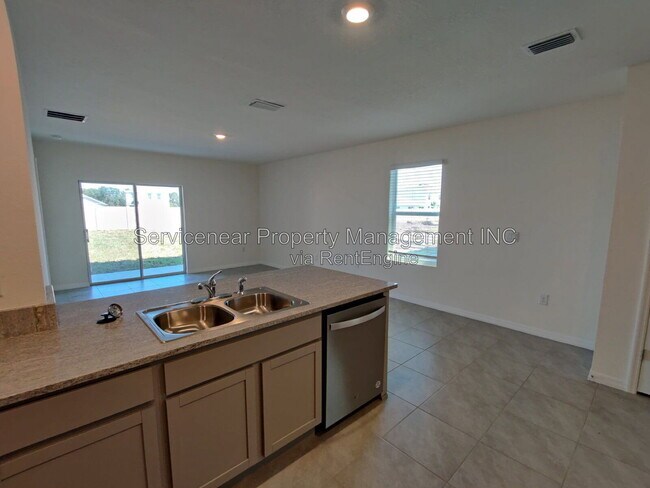 Building Photo - 33997 Jasper Stone Dr