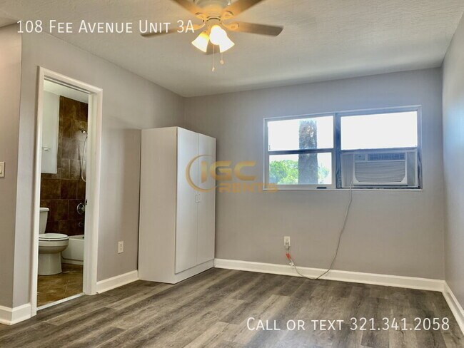 Building Photo - 108 E Fee Ave