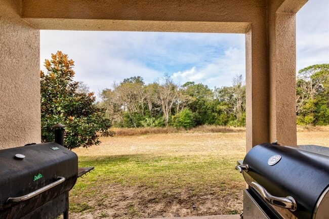Building Photo - 3161 Poppy Hill Rd