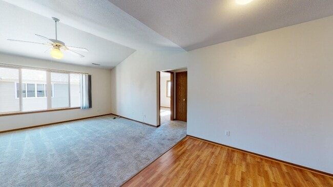 Building Photo - 4517 Steinbeck St